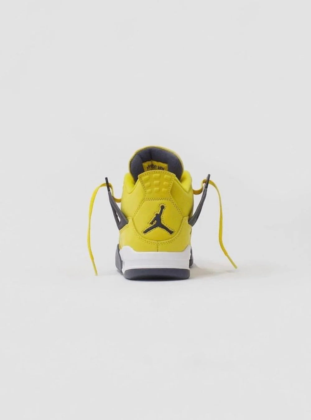 Air Jordan 4 Retro “Lightning” (2021)