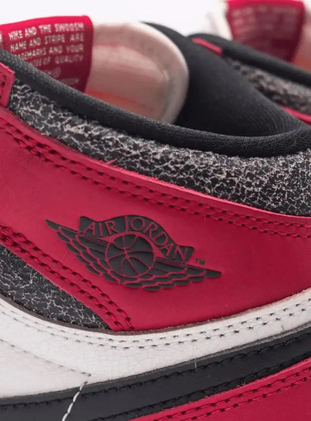 Air Jordan 1 Retro High OG “Chicago Lost and Found”