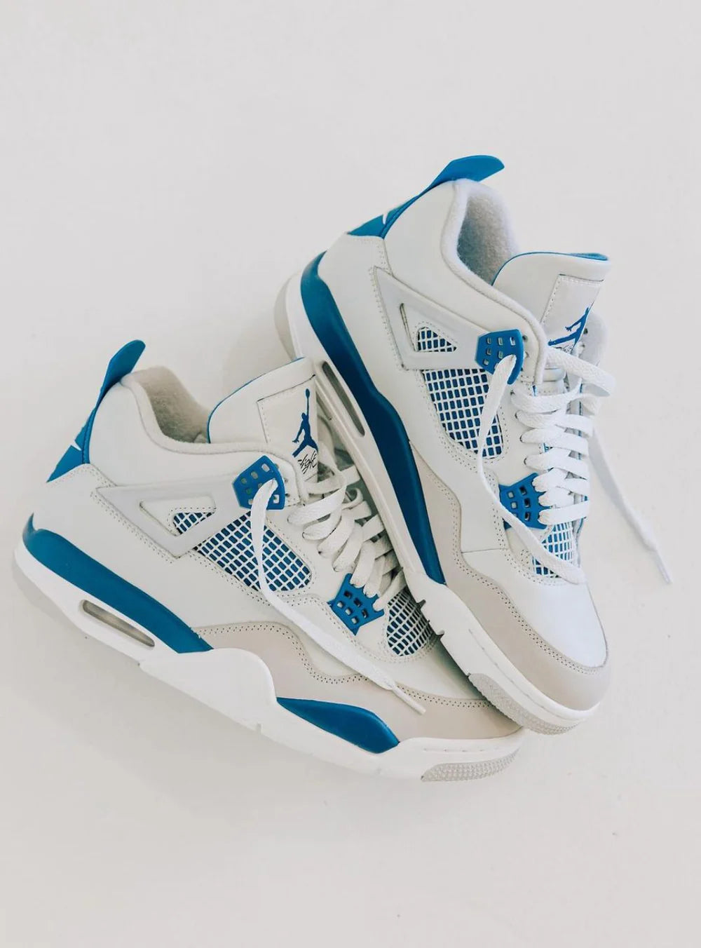 Air Jordan 4 Military Blue