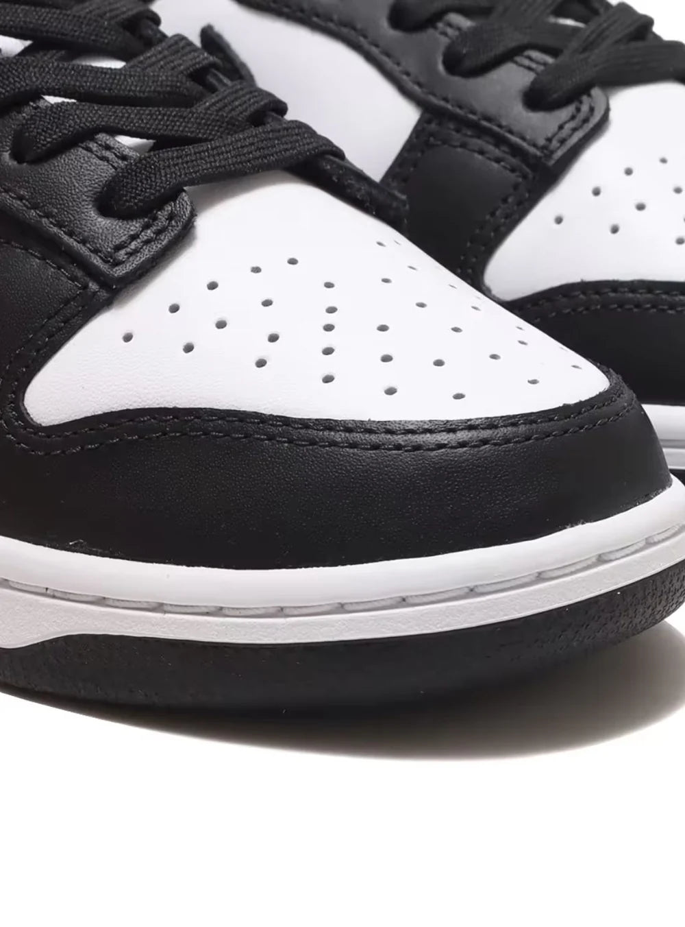 Nike Dunk Low Black & White (Panda)