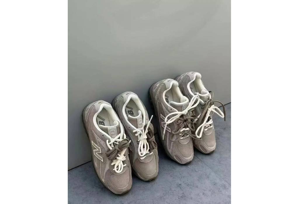 New Balance 204L “Mushroom”