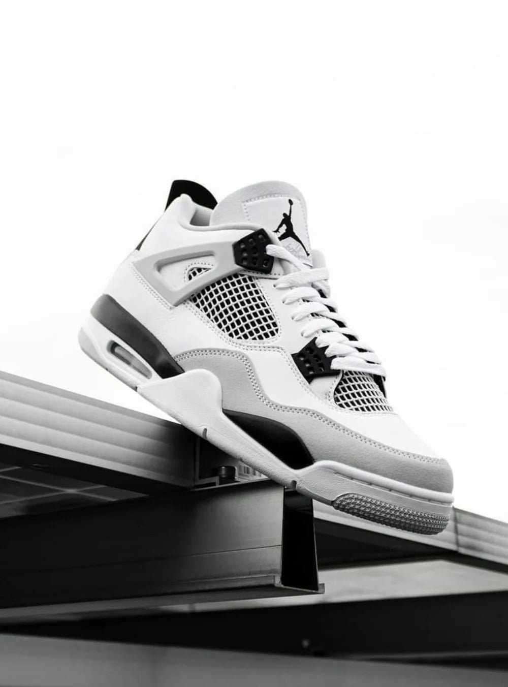 Air Jordan 4 Retro “Military Black”