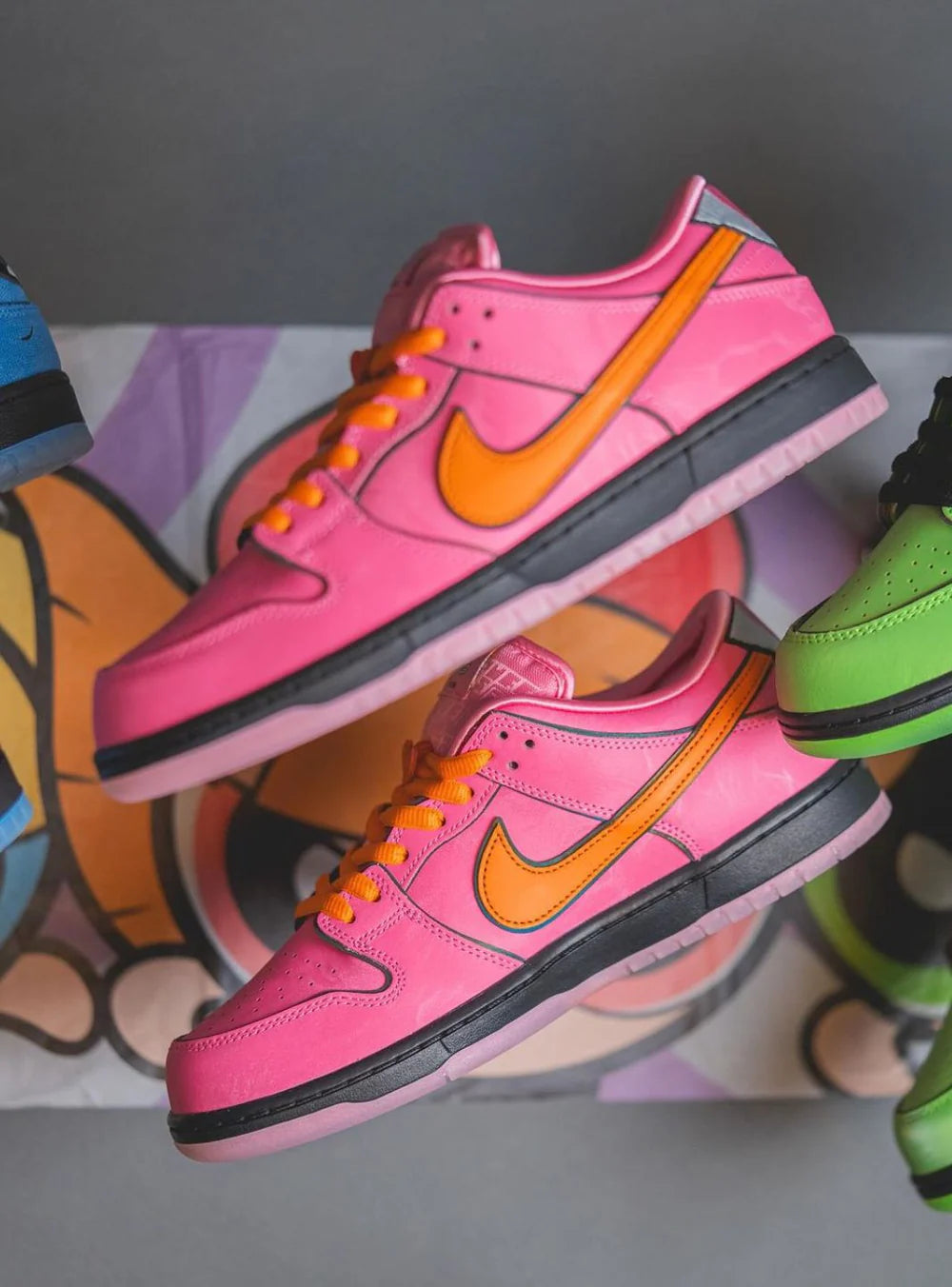 Nike SB Dunk Low x The Powerpuff Girls “Blossom”