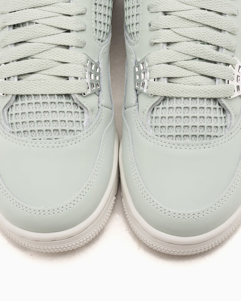 Air Jordan 4 Abundance / Seafoam Sail