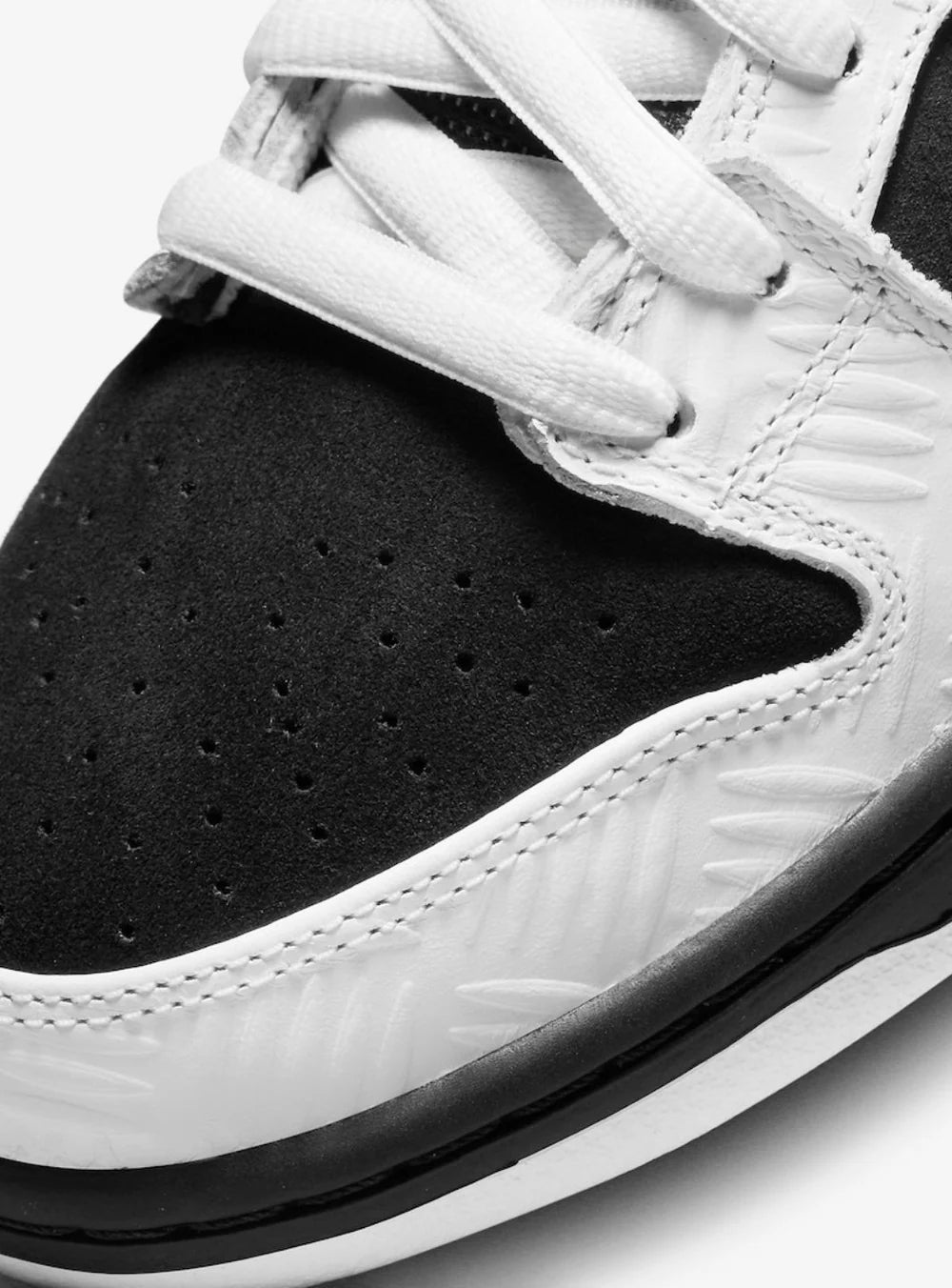 Nike Dunk Low Sb Thightbooth