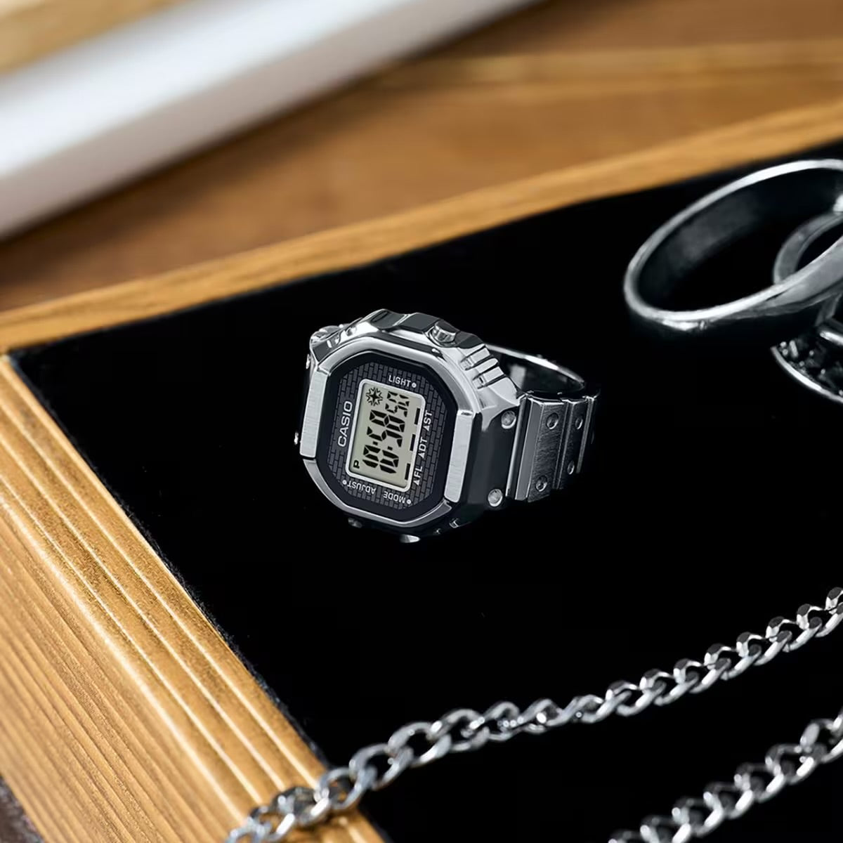 Casio 50th Anniversary – Ring Watch CRW001-1