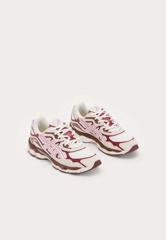Sneaker Asics Gel-NYC Sweet Pink in mesh e suede rosa, vista laterale su sfondo bianco