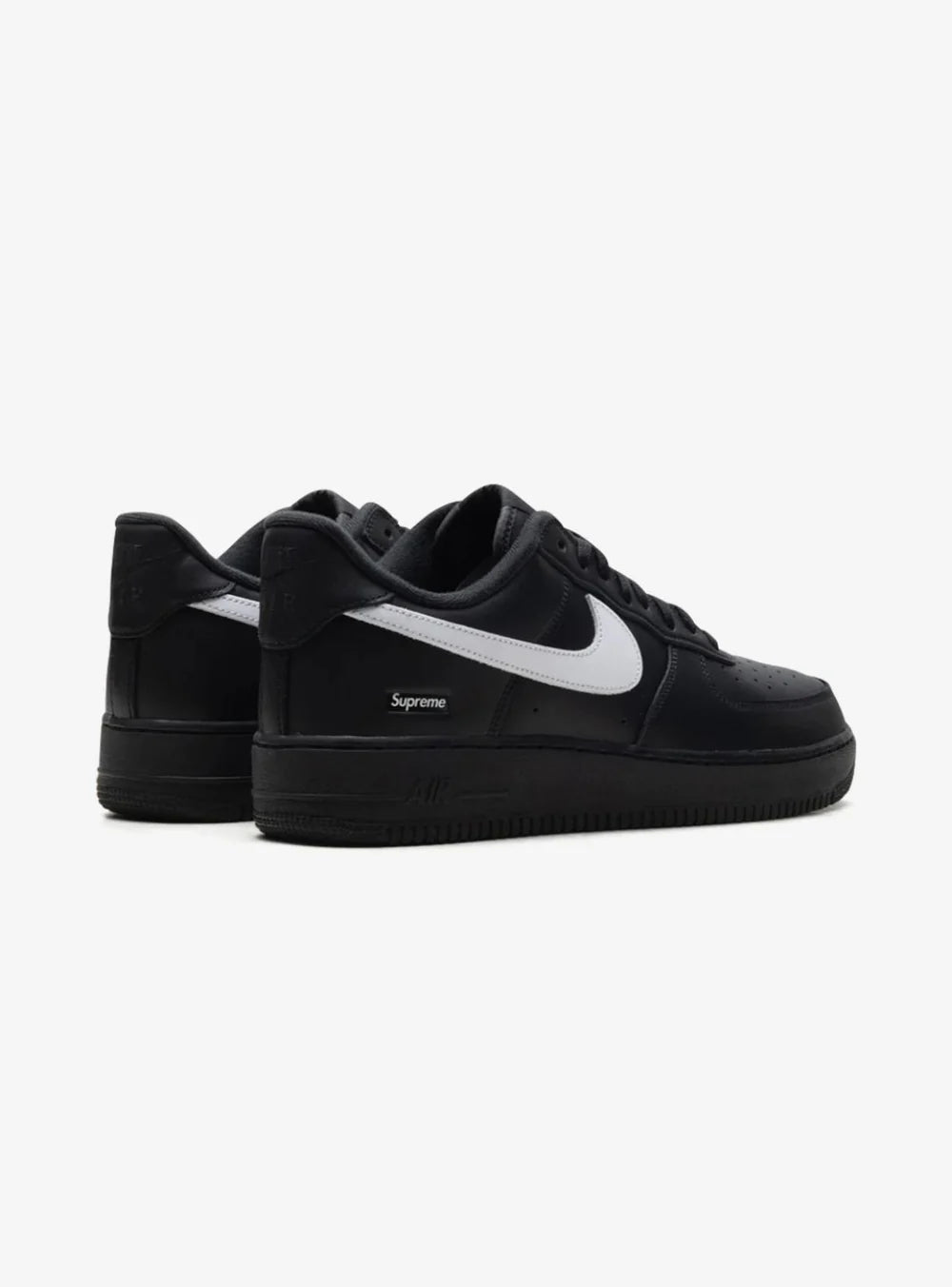 Nike Air Force 1 Low Supreme Black White vista angolata posteriore