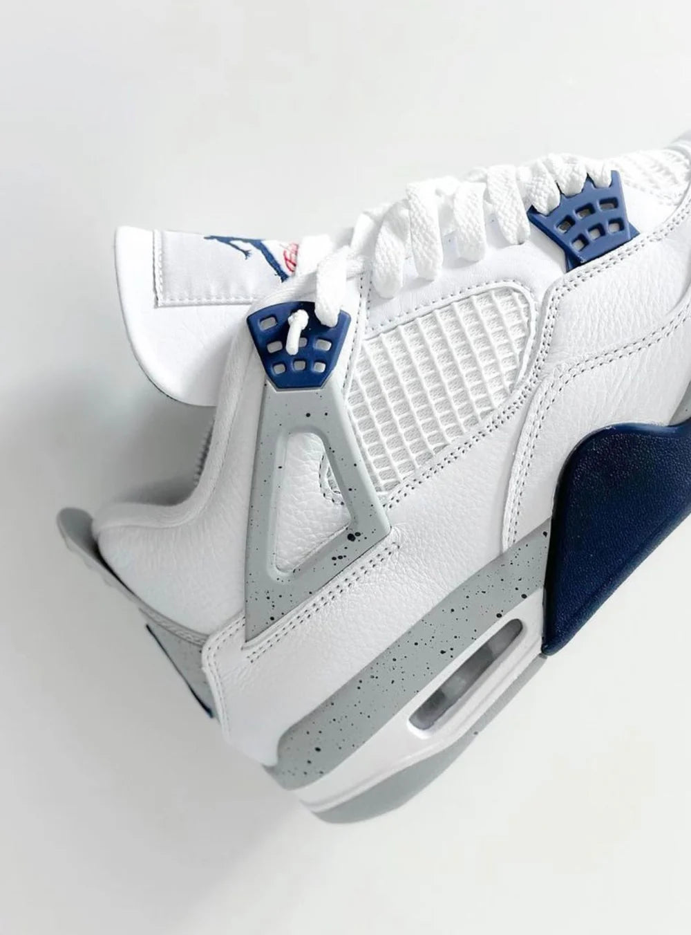 Air Jordan 4 Midnight Navy