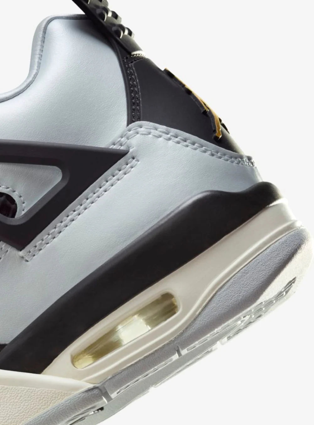 Air Jordan 4 Retro “Platinum Gold”