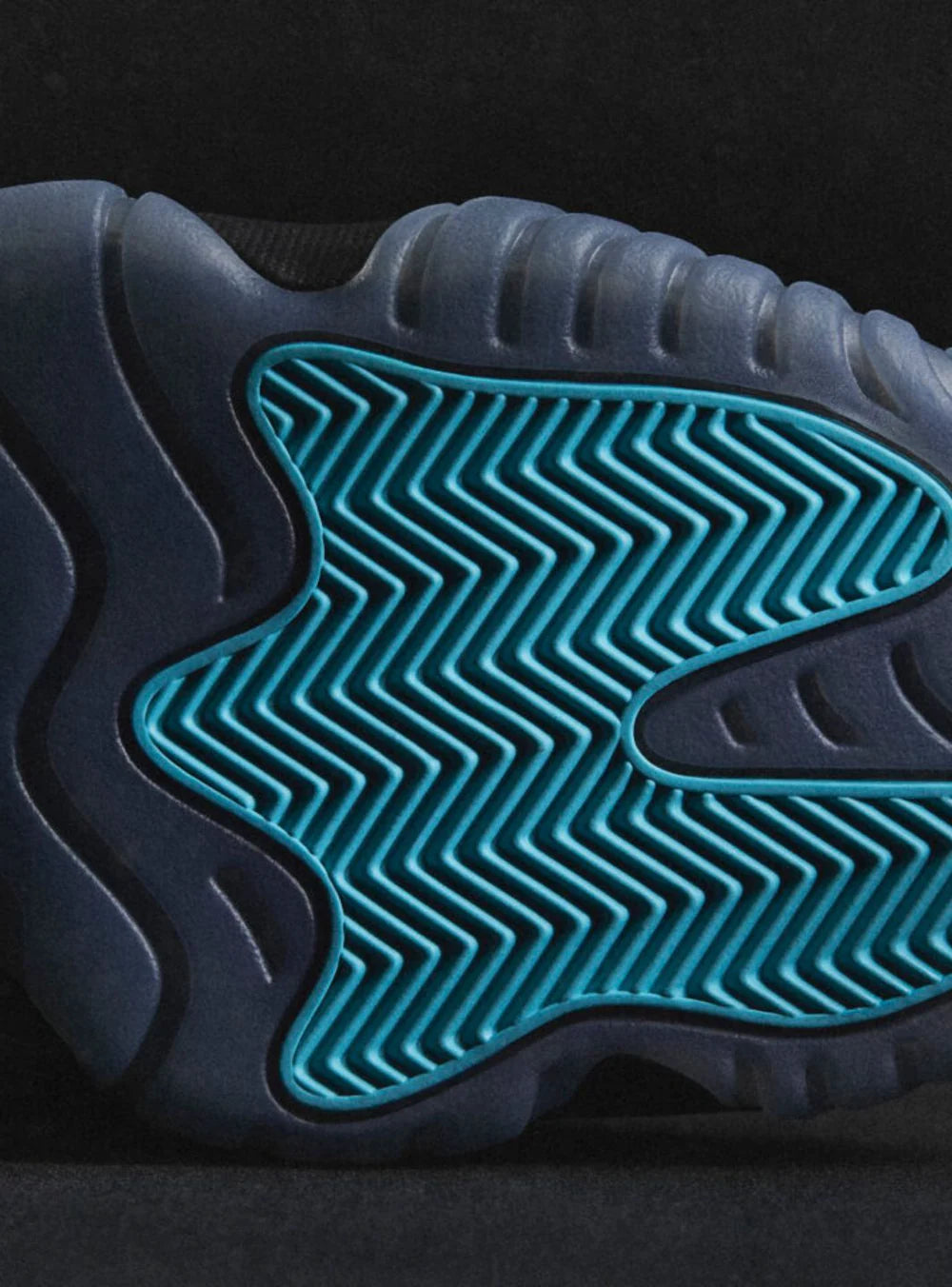 Air Jordan 11 Retro “Gamma Blue” (2025)