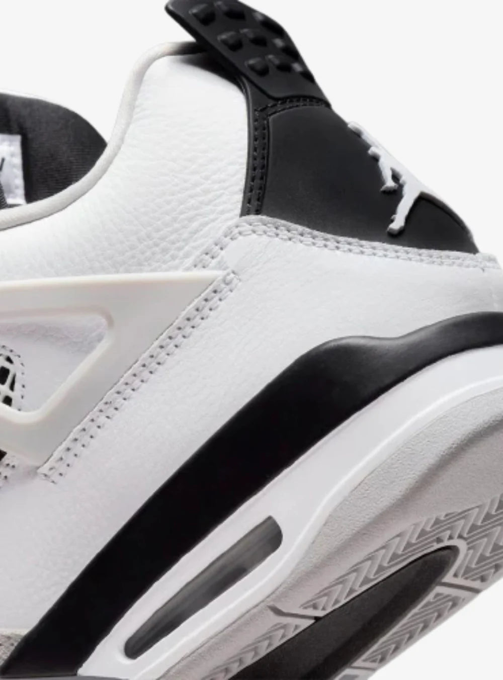 Air Jordan 4 Retro “Military Black”