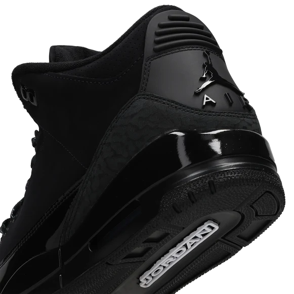 Air Jordan 3 Retro Black Cat 2025
