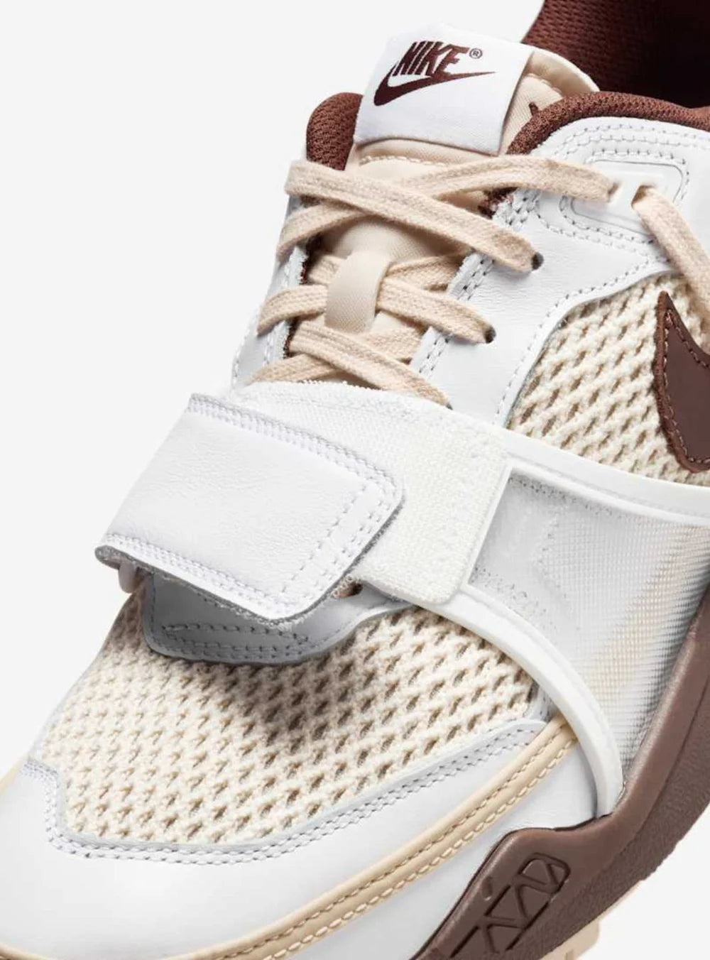 Nike Zoom Field Jaxx Travis Scott “Light Chocolate”