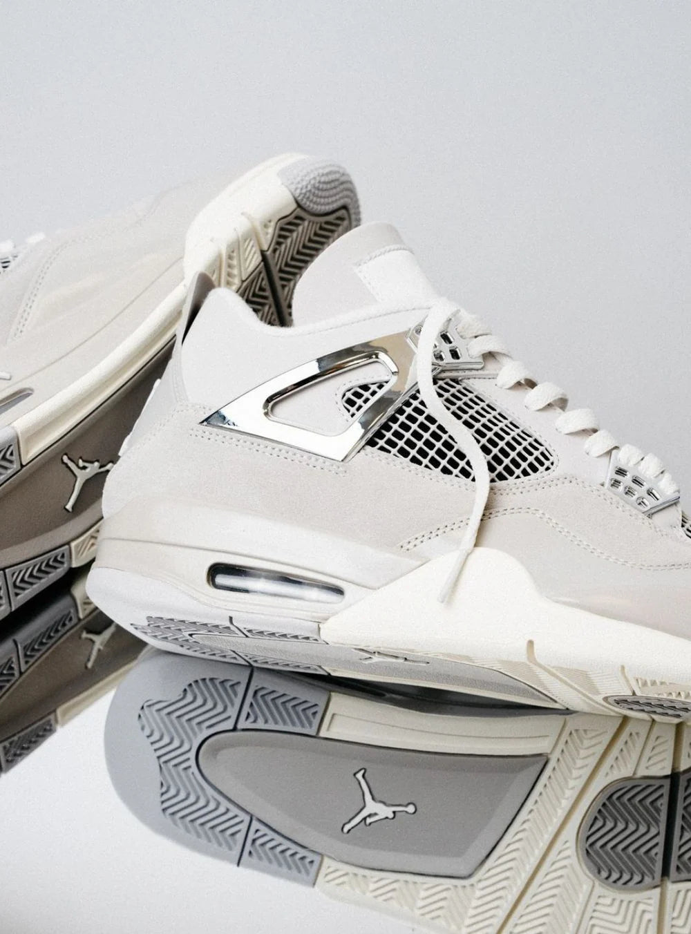 Air Jordan 4 Frozen