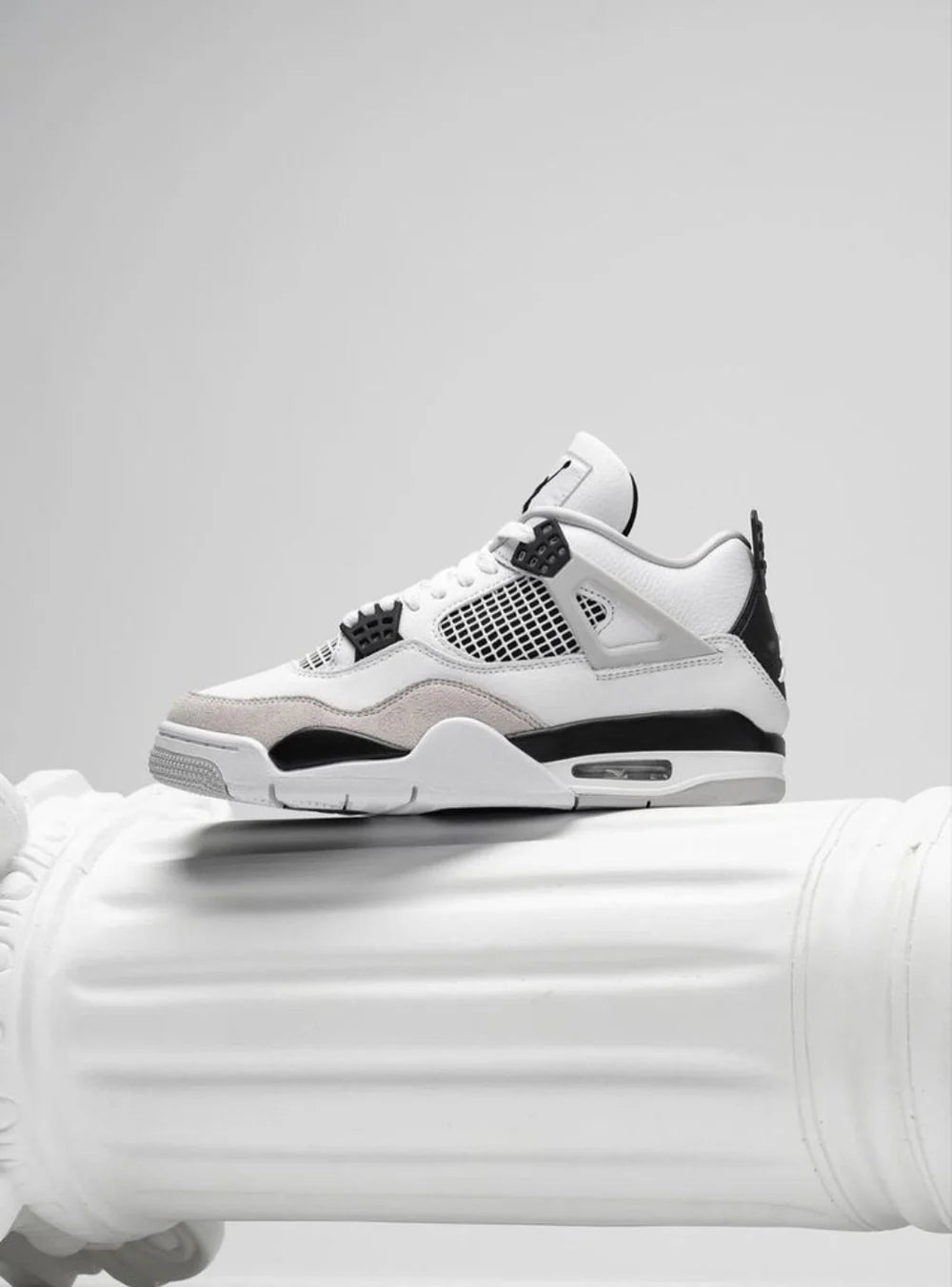 Air Jordan 4 Retro “Military Black”