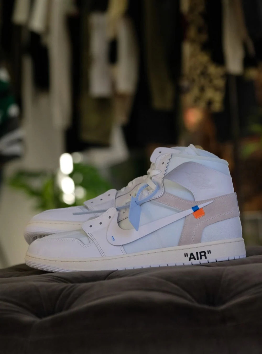 Jordan 1 High x Off White “Alaska”
