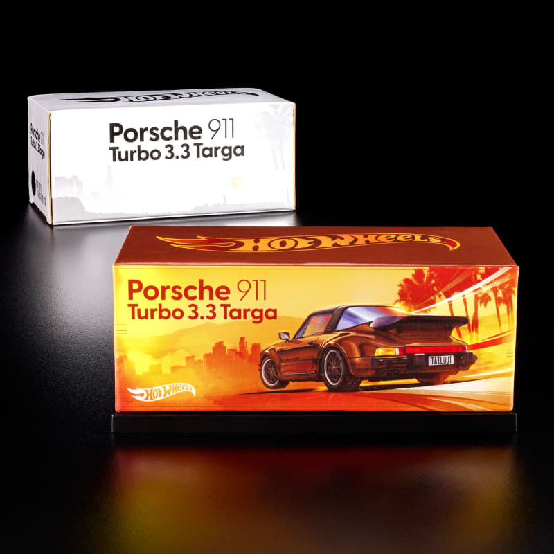 Hot Wheels RLC 1988 Porsche 911 Targa Turbo Chase