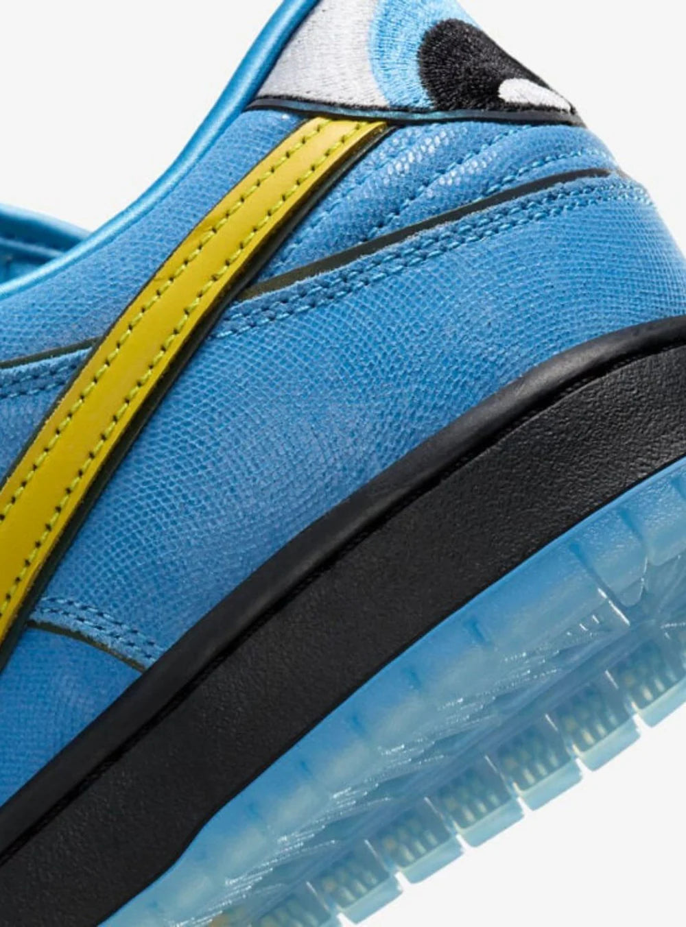 Nike SB Dunk Low x The Powerpuff Girls “Bubbles”