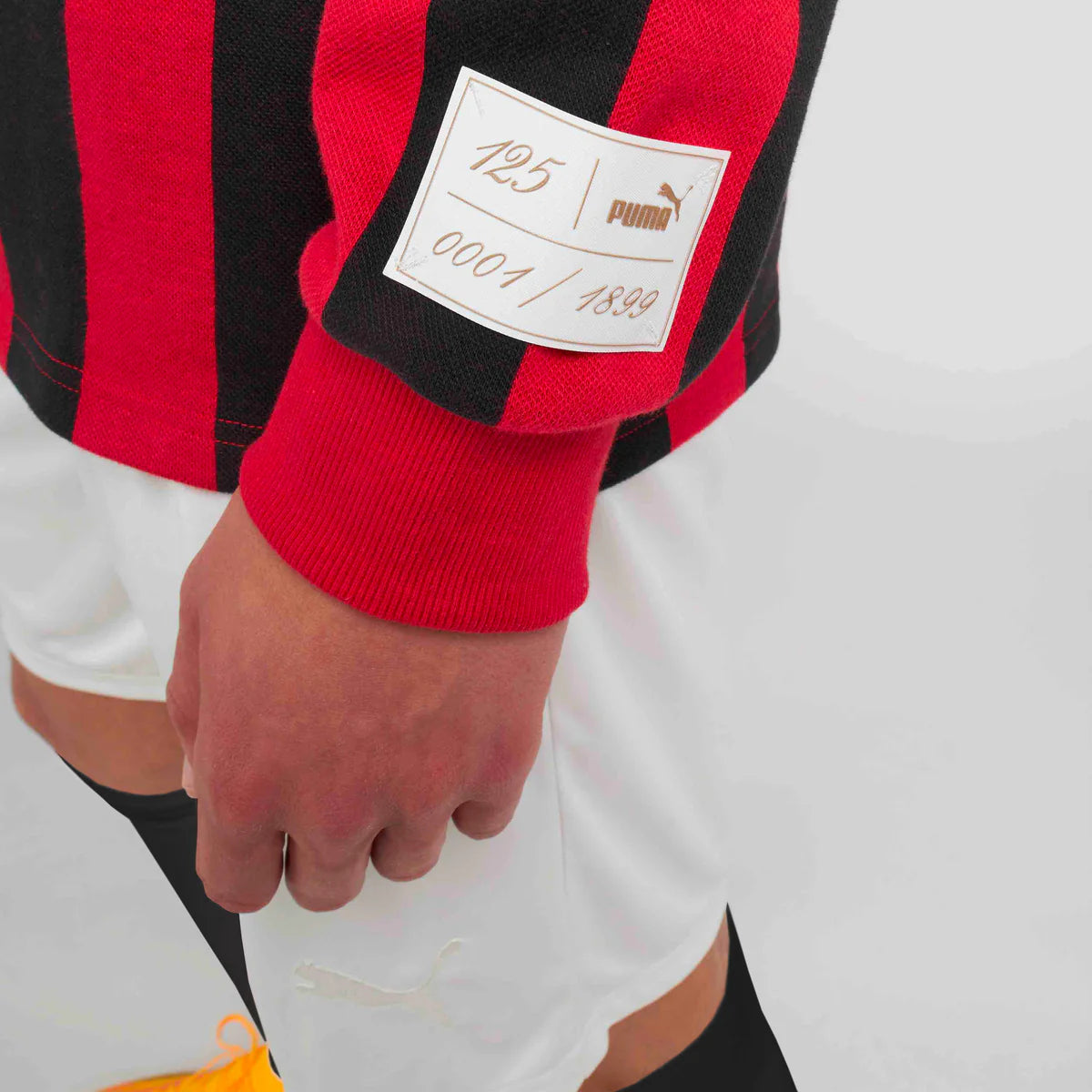 Dettaglio numerazione 1 su 1899 maglia AC Milan limited edition