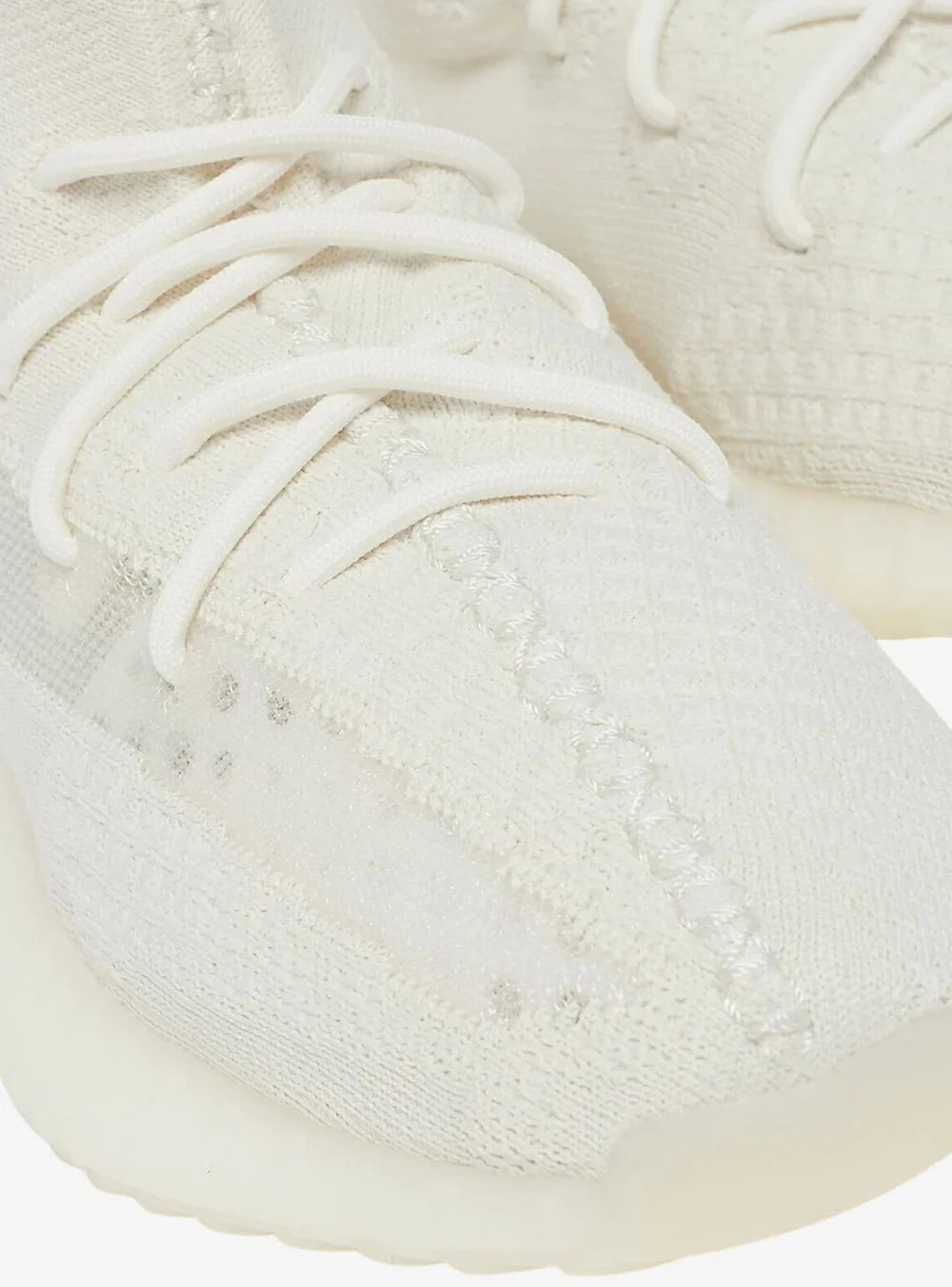 Dettaglio Toe Adidas Yeezy Boost 350 V2 Bone