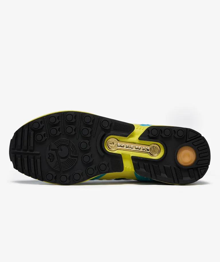 Dettaglio suola della adidas ZX 8000 Consortium Blue Glow
