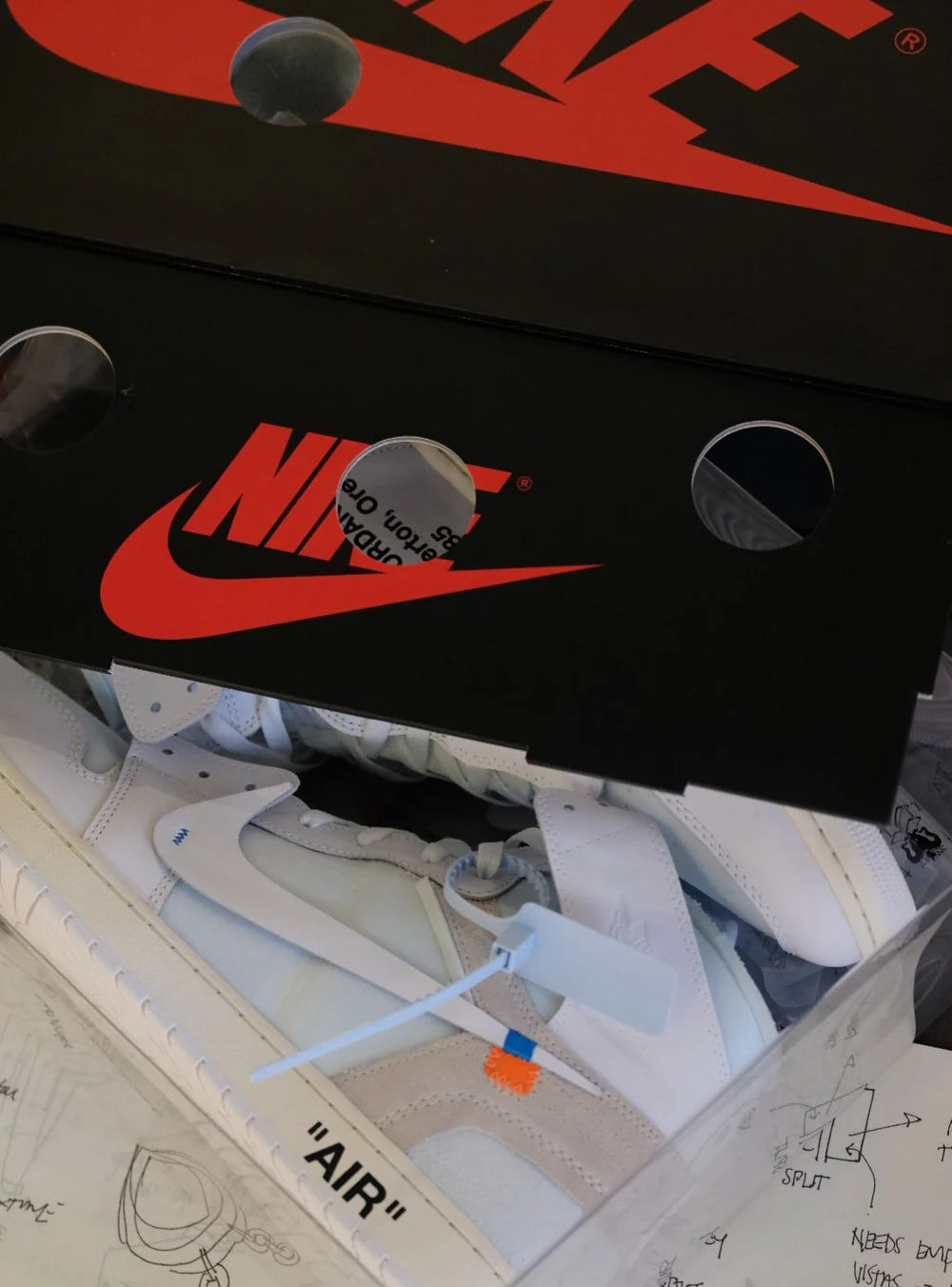 Scatola originale Air Jordan 1 High x Off-White Alaska
