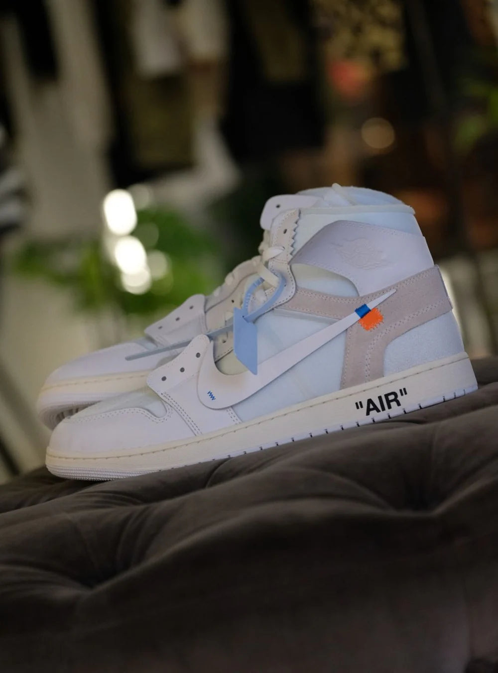 Air Jordan 1 High x Off-White Alaska inhand