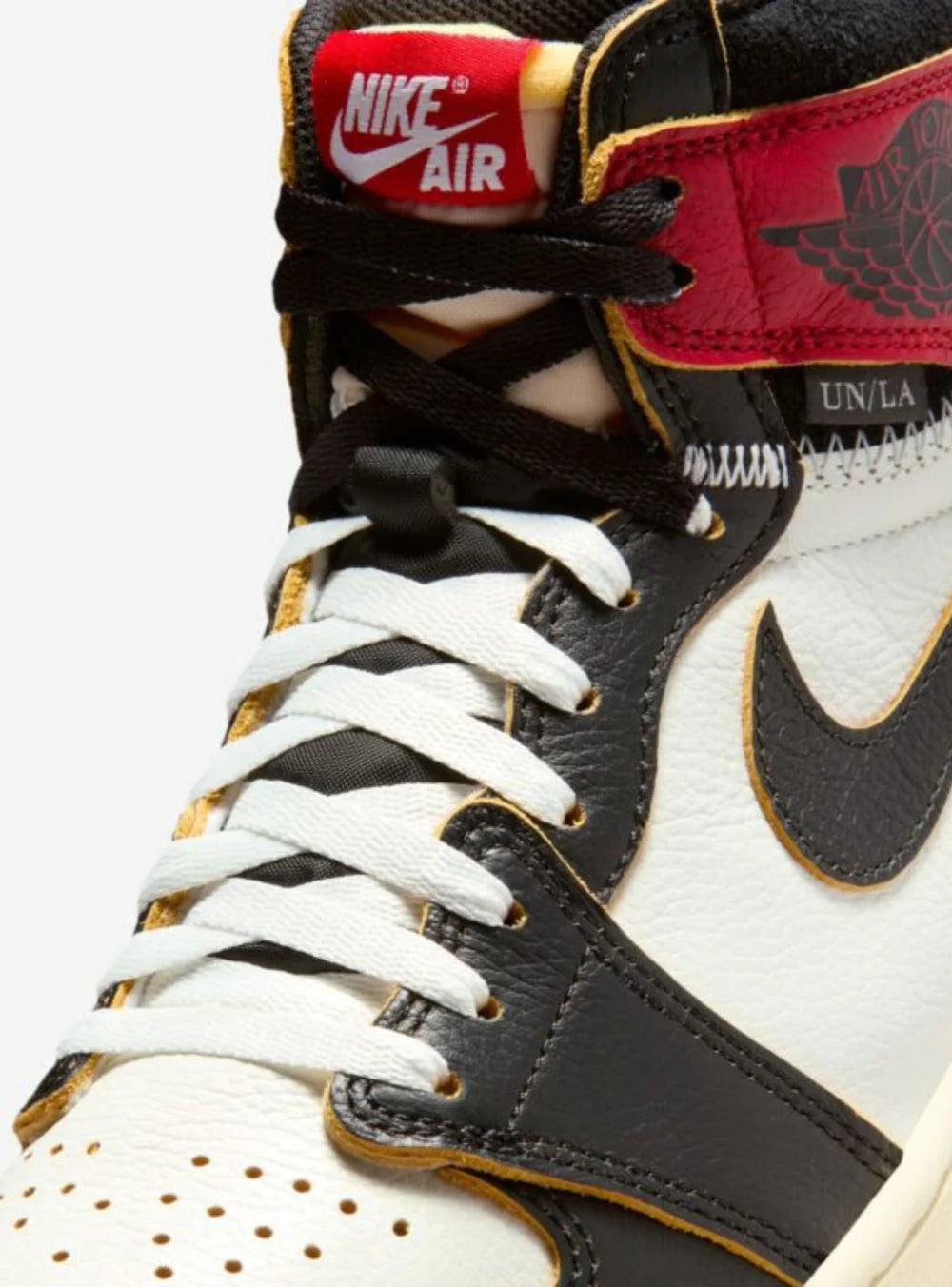 Air Jordan 1 Retro High OG SP Fragment x Union LA Varsity Red Sport Royal vista ravvicinata 