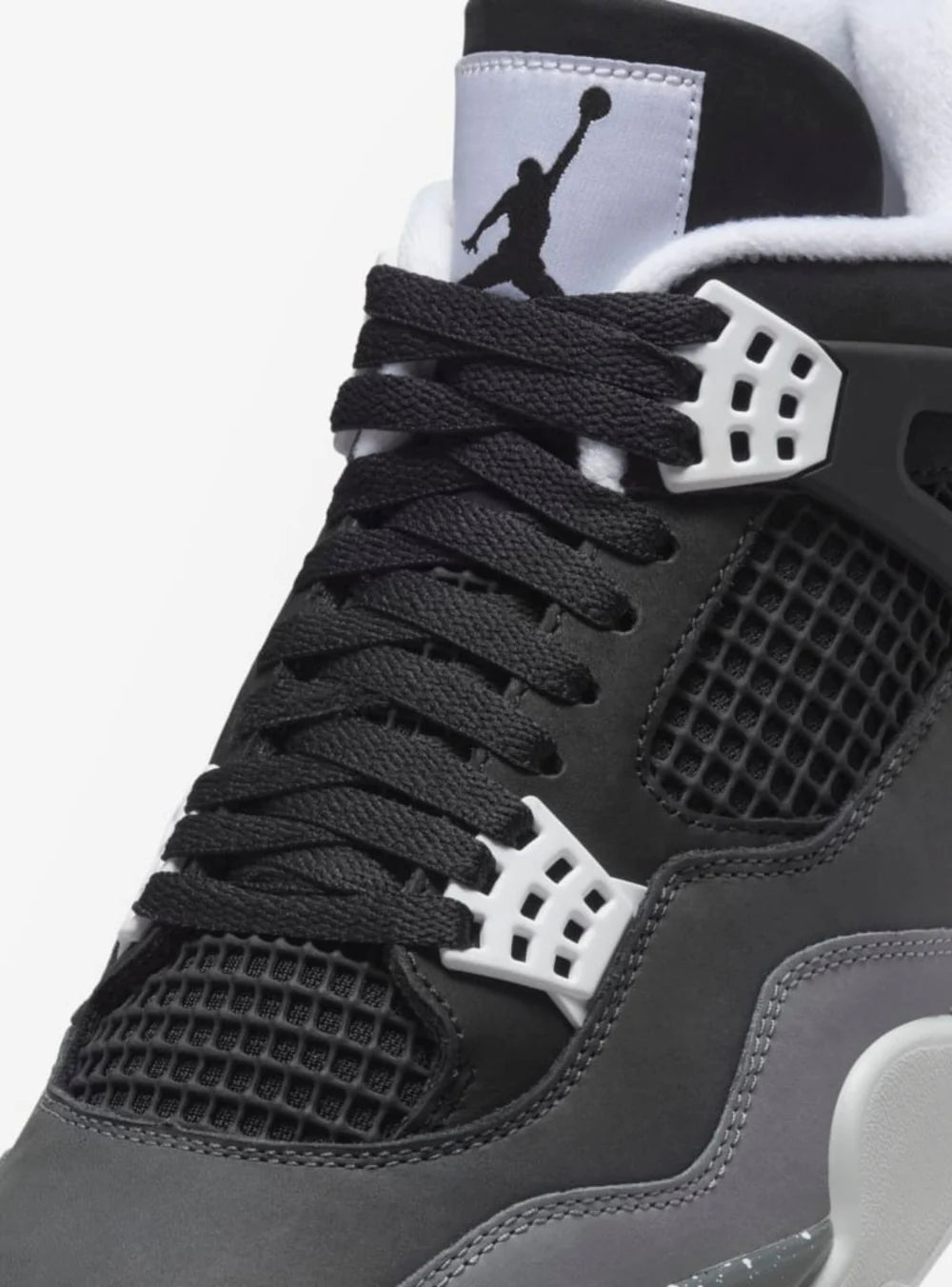 Air Jordan 4 Retro Fear dettagli lacci e logo jumpman