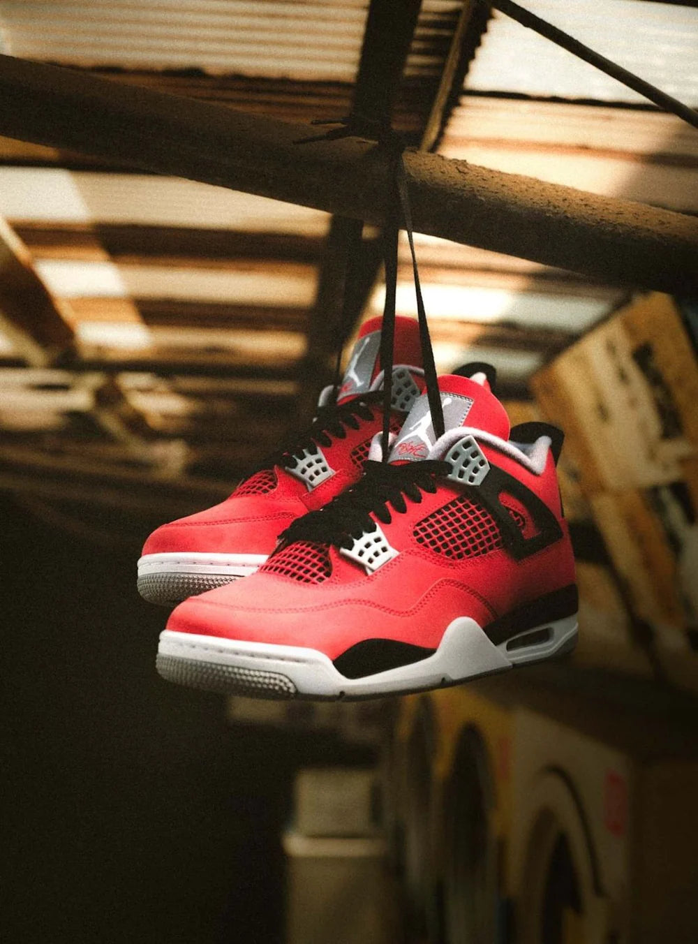 Air Jordan 4 Retro Toro Bravo Inhand
