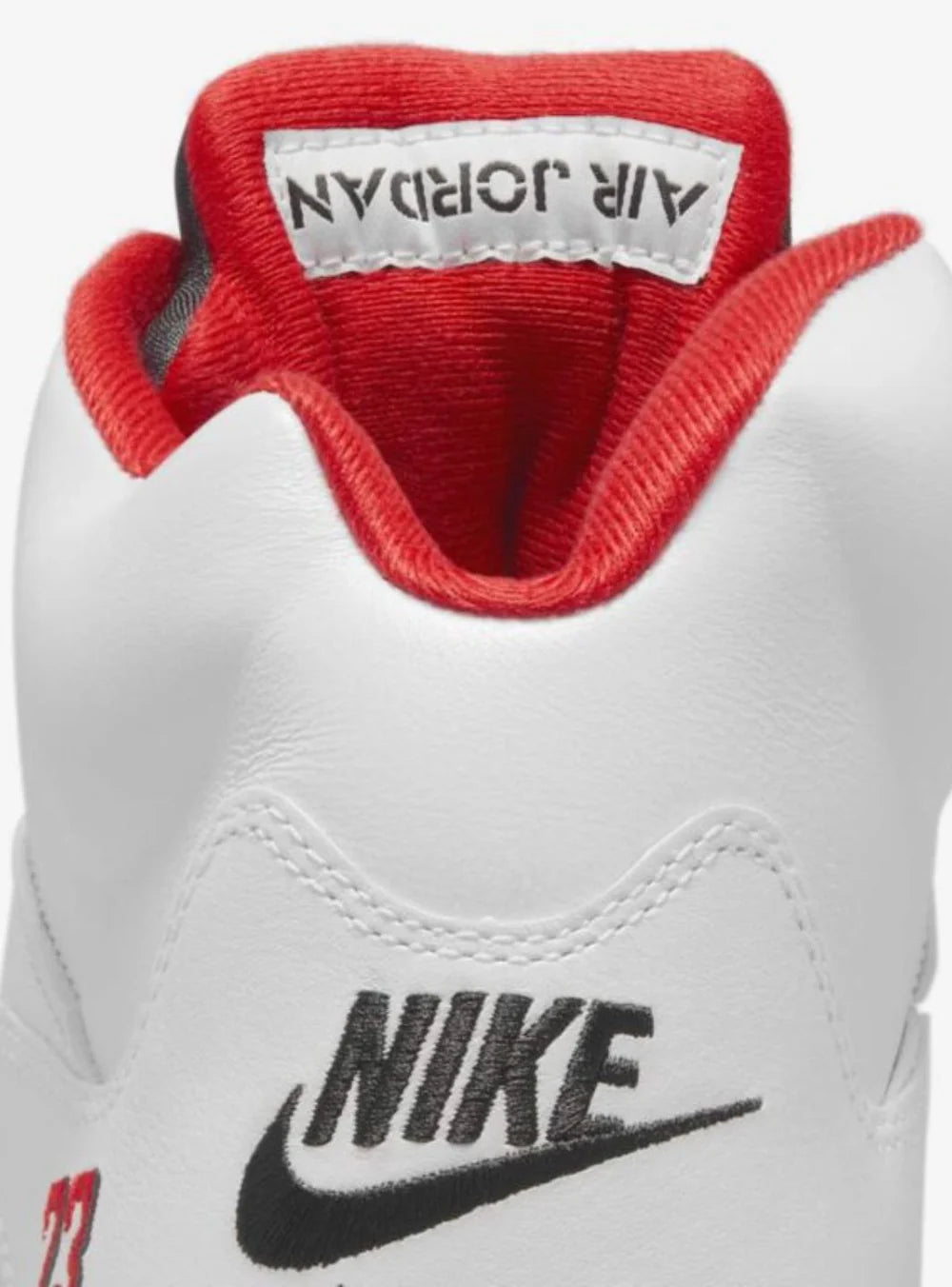 Air Jordan 5 Retro Fire Red Black Tongue 2025 vista posteriore