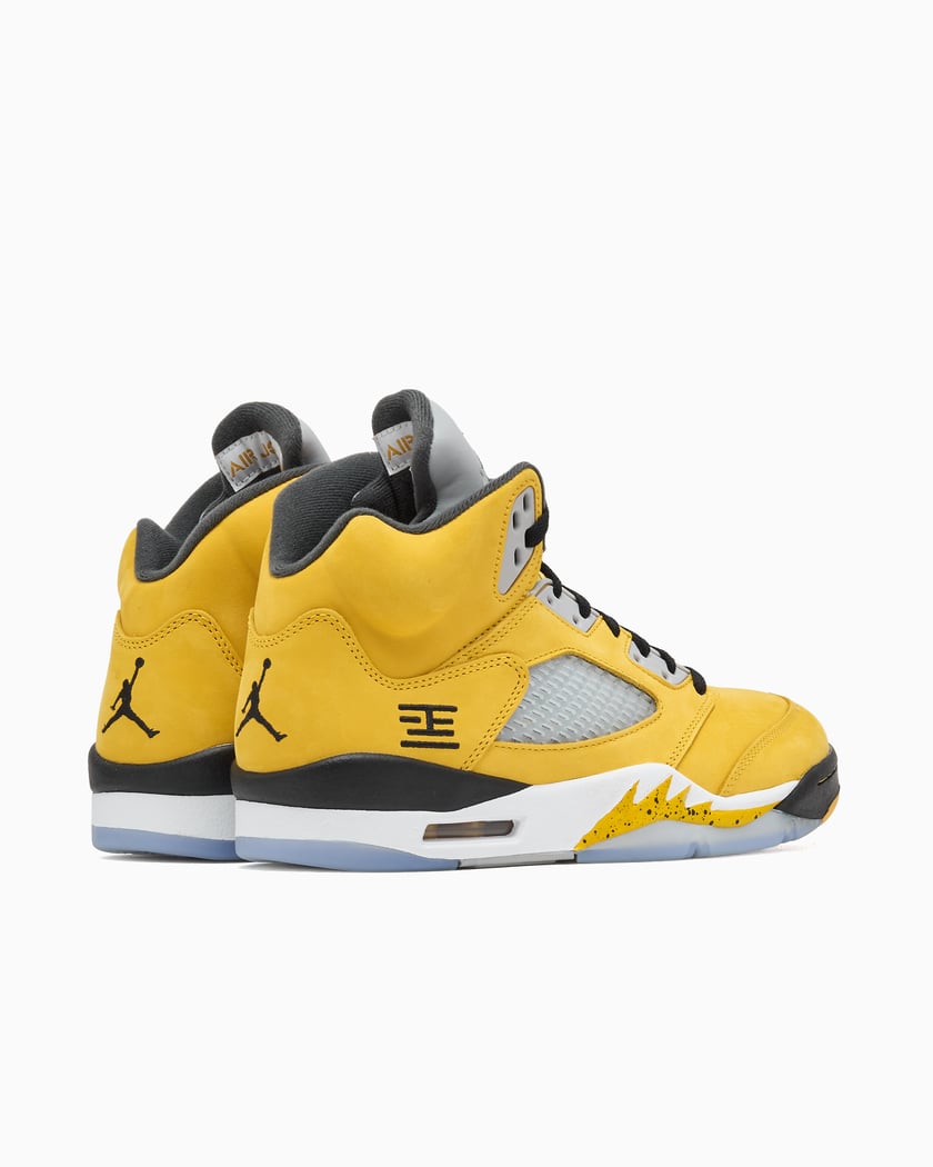 Air Jordan 5 Retro Tokyo 23 Varsity Maize vista posteriore con dettaglio tallone