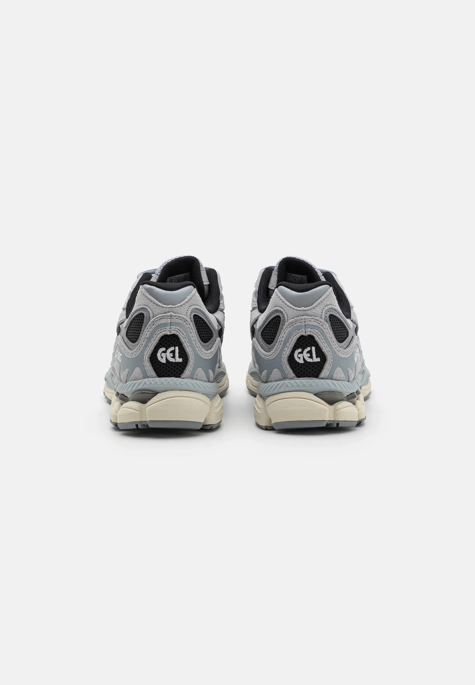 Dettaglio tallone ASICS Gel-NYC Nero / Piedmont Grey