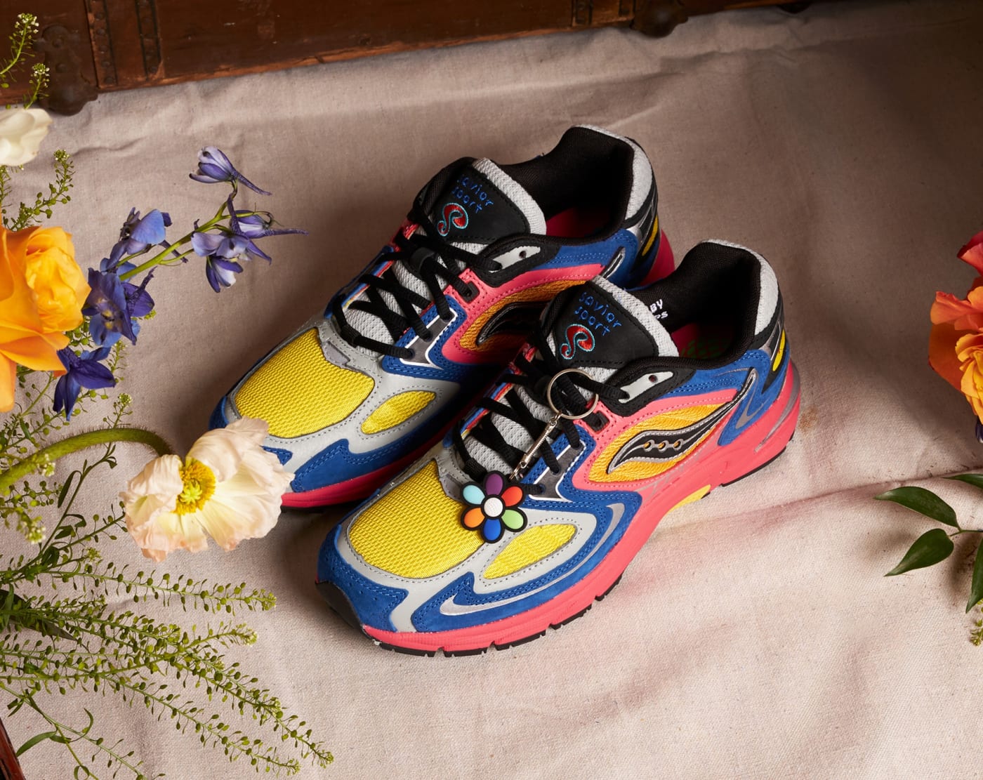 Inhand Look Jae Tips x Saucony Grid Jazz 9 “I Love You But I Am Busy”