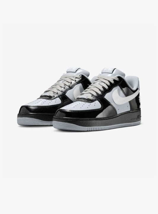 Nike Air Force 1 Low Central Cee Black White Smoke Grey vista diagonale destra
