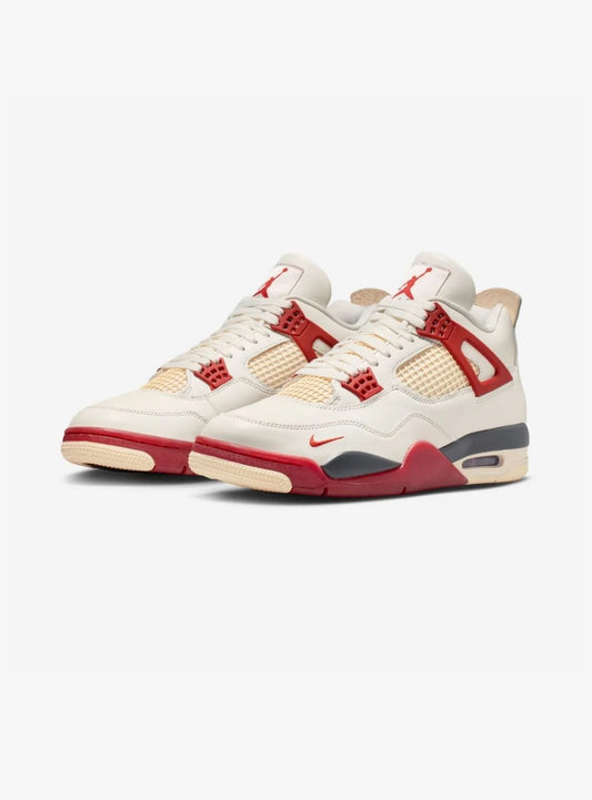 Nike Air Jordan 4 Retro x Nigel Sylvester Brick After Brick vista angolata