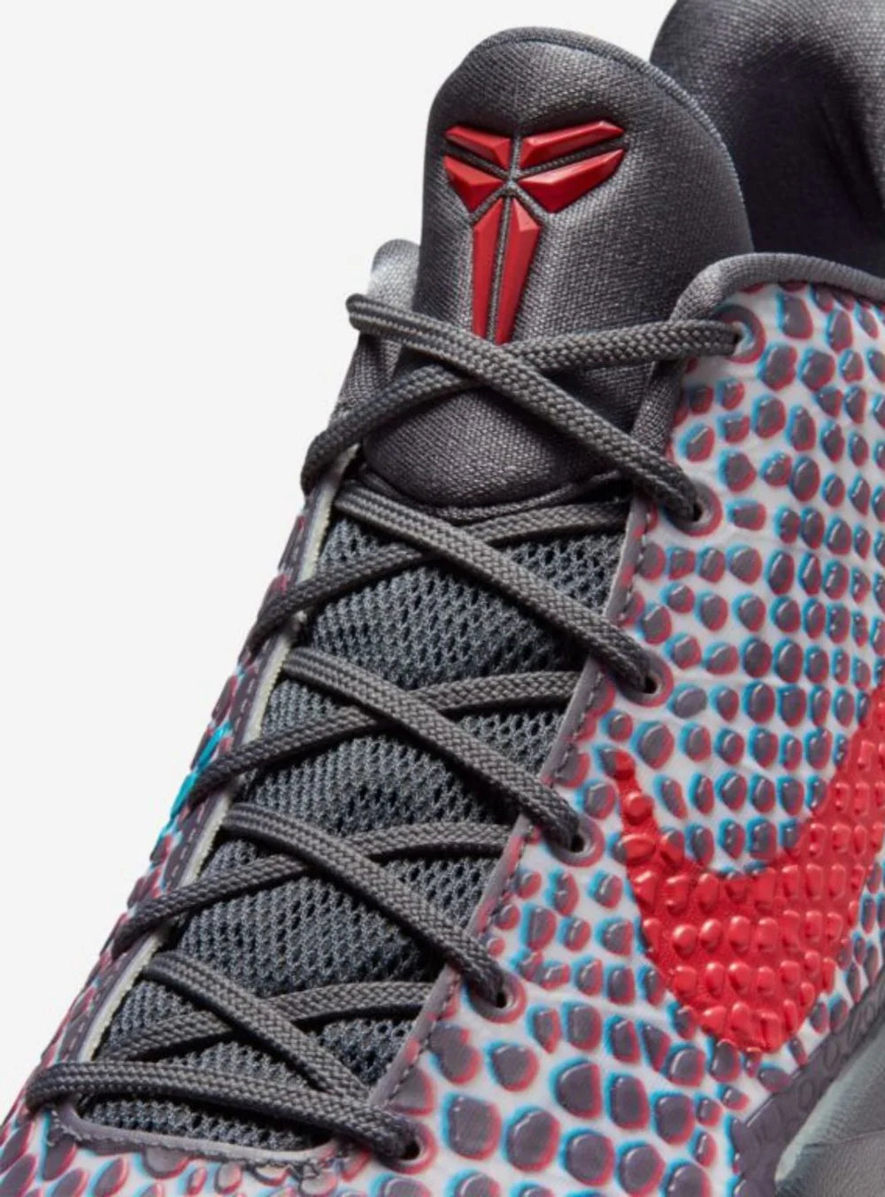 Dettaglio lacci della Nike Kobe 6 Pro Hollywood 3D
