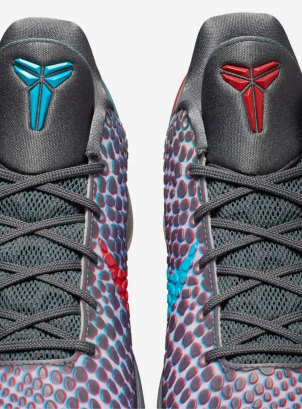 Dettaglio logo Kobe Sheath sulla Nike Kobe 6 Pro ASG Hollywood 3D
