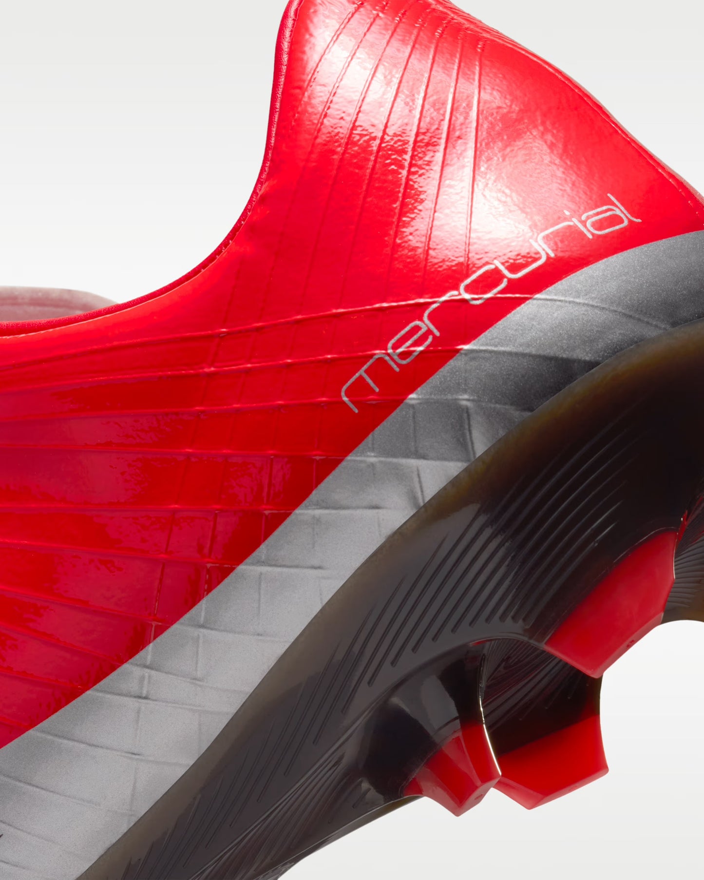 Dettaglio scritta CR7 e Nike Mercurial Safari Red Silver