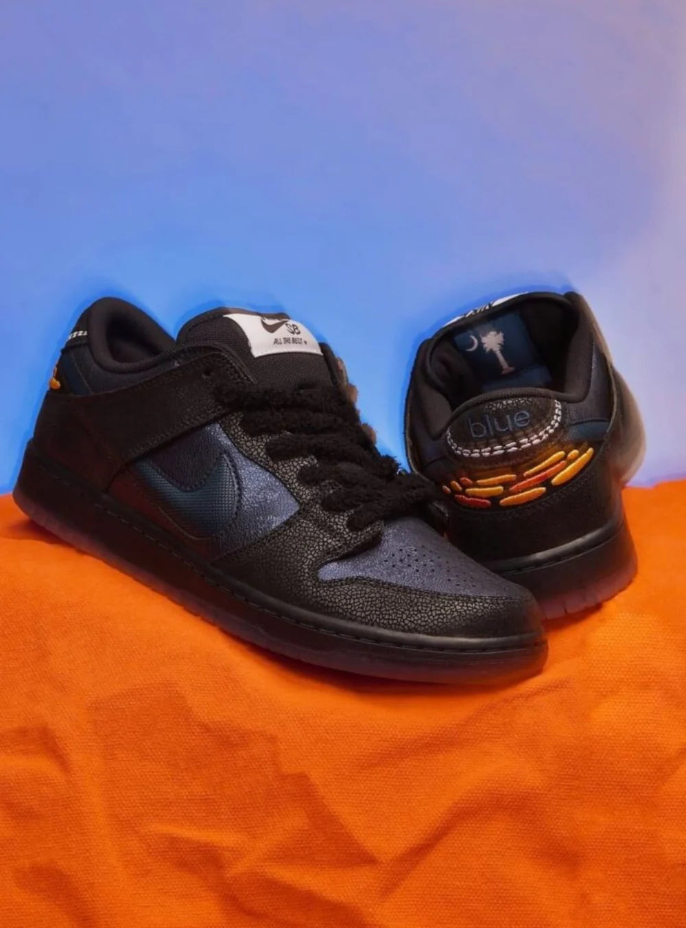 Nike SB Dunk Low Pro Bluetile Skateboards Overview