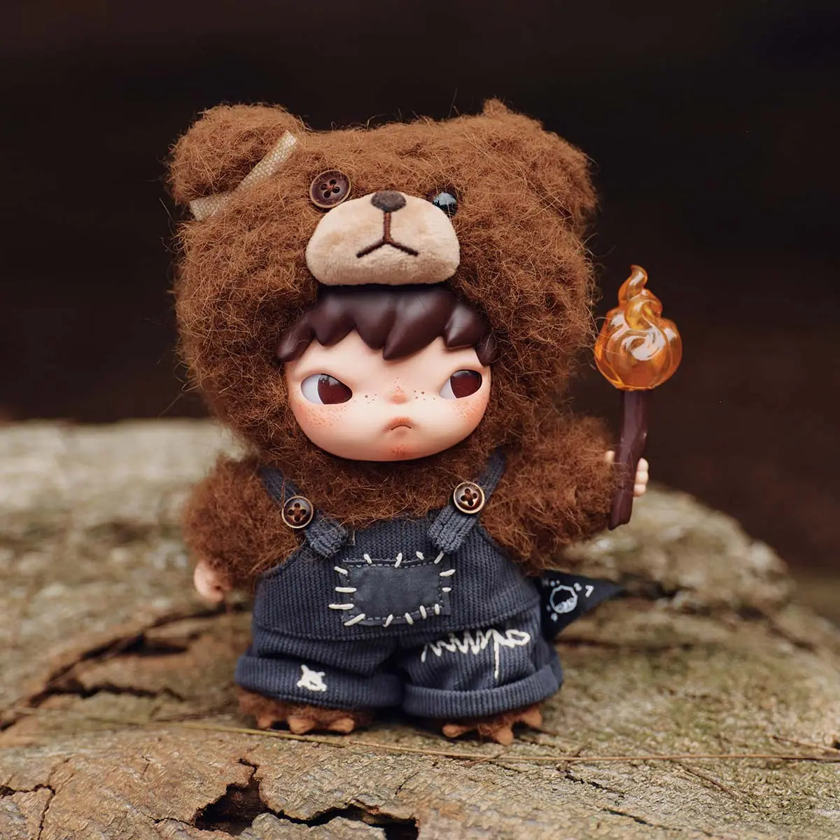 Close-up of Hirono Fight For Joy figure details Clothes