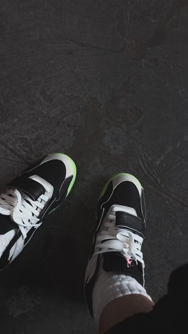 Air Jordan Jumpman Jack TR x Travis Scott Black Night Silver Indossate Ai Piedi