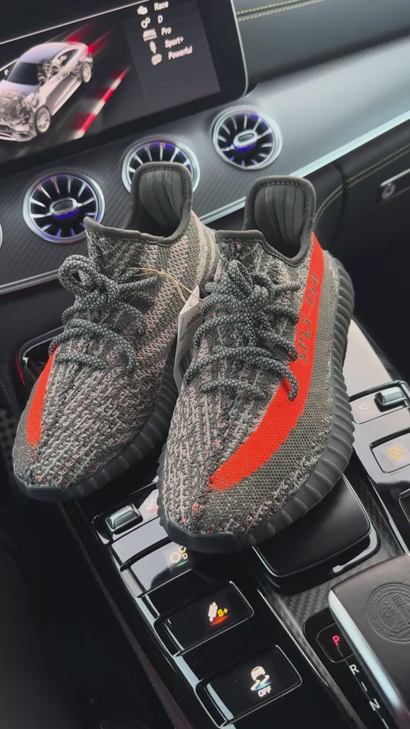 Adidas Yeezy Boost 350 V2 Carbon Beluga vista frontale paio