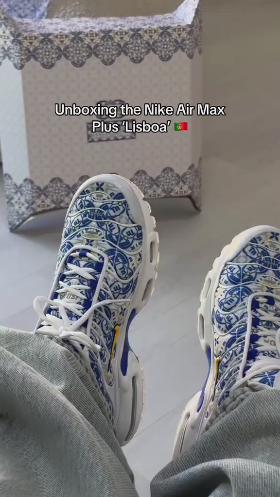 nike-air-max-plus-lisboa-on-feet