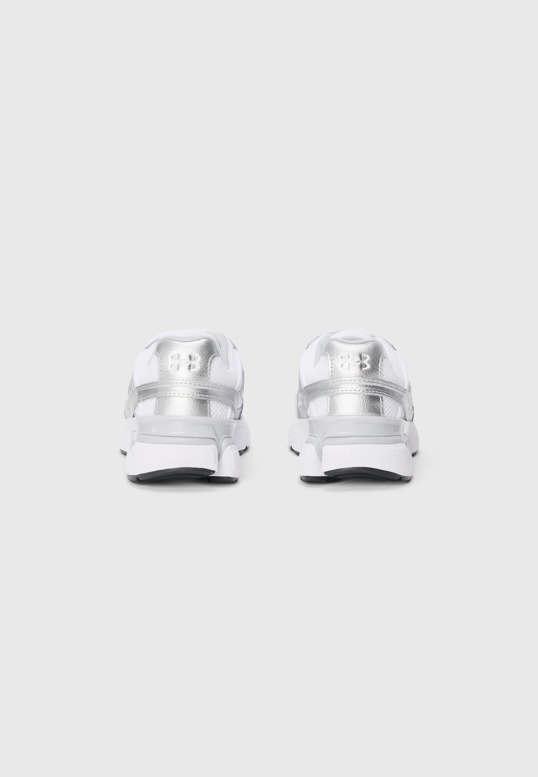 Under Armour SOLA White Metallic Silver vista posteriore